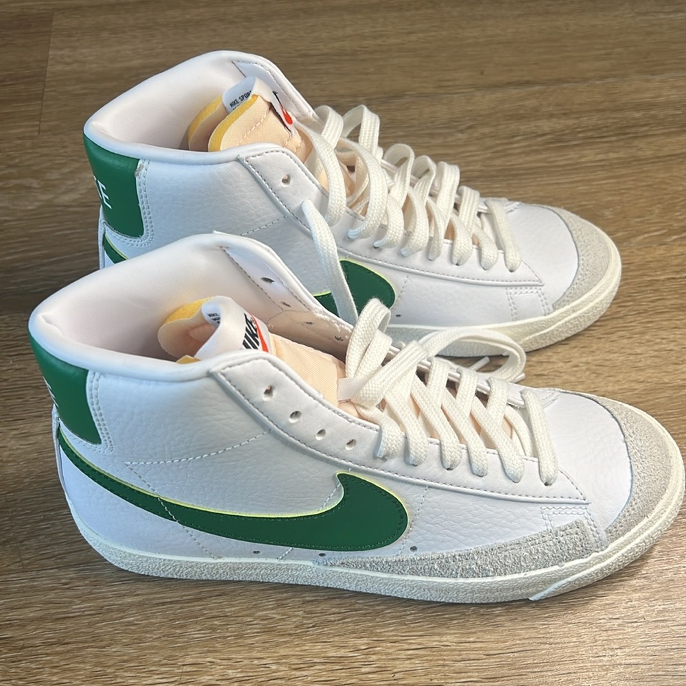 Nike Blazer Mid 77 VNTG - white and green